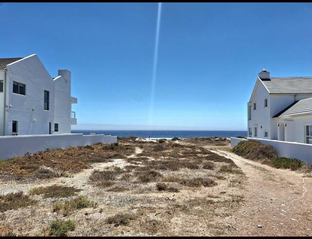 LAND FOR SALE IN GOLDEN MILE